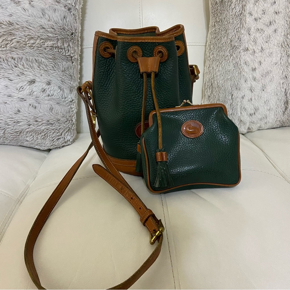 ❗️SOLD❗️Dooney & Bourke
